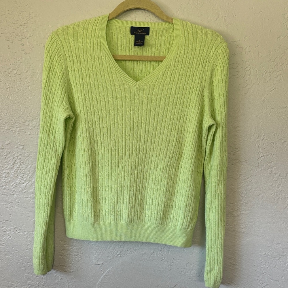 Brooks Brothers 346 Women’s Cotton Cashmere  Lime Cable-Knit V-Neck Sweater M
